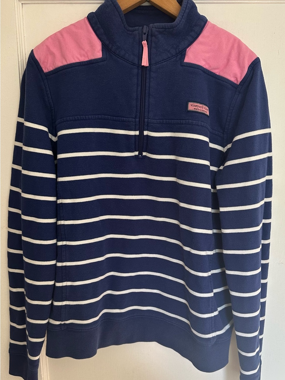 Vineyard Vines Navy, White & Pink Logo Crewneck Detail